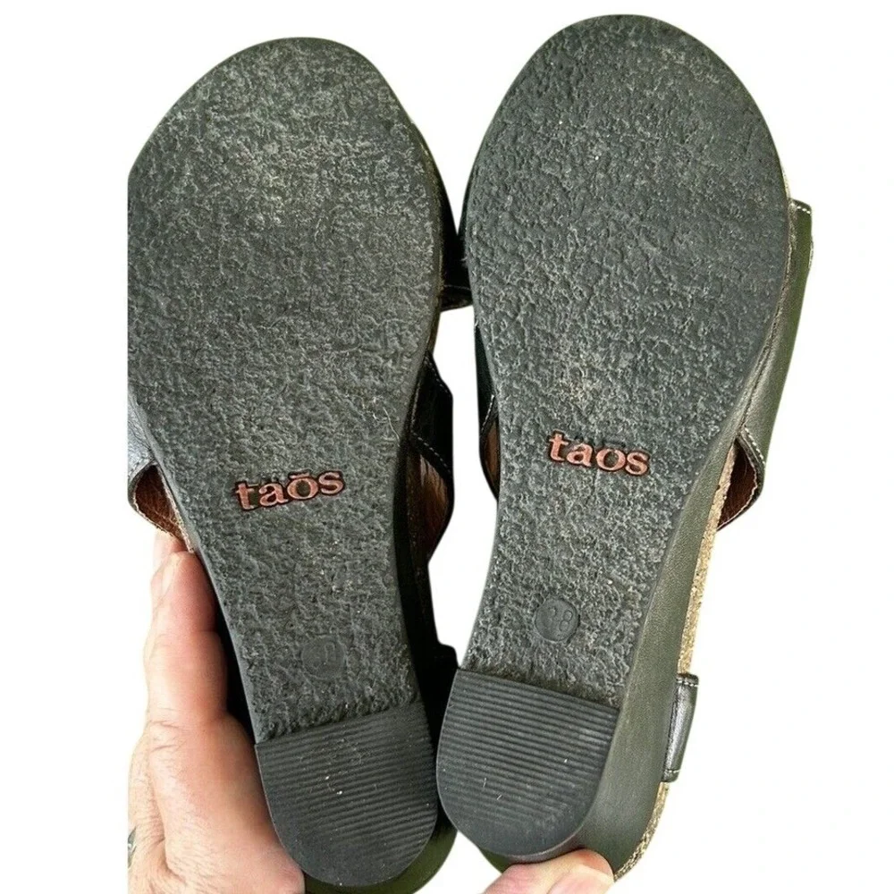 Taos Footwear great pre